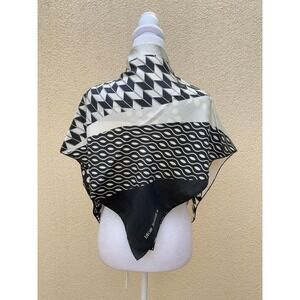 Hanae Mori Silk black and white abstract pattern scarf
